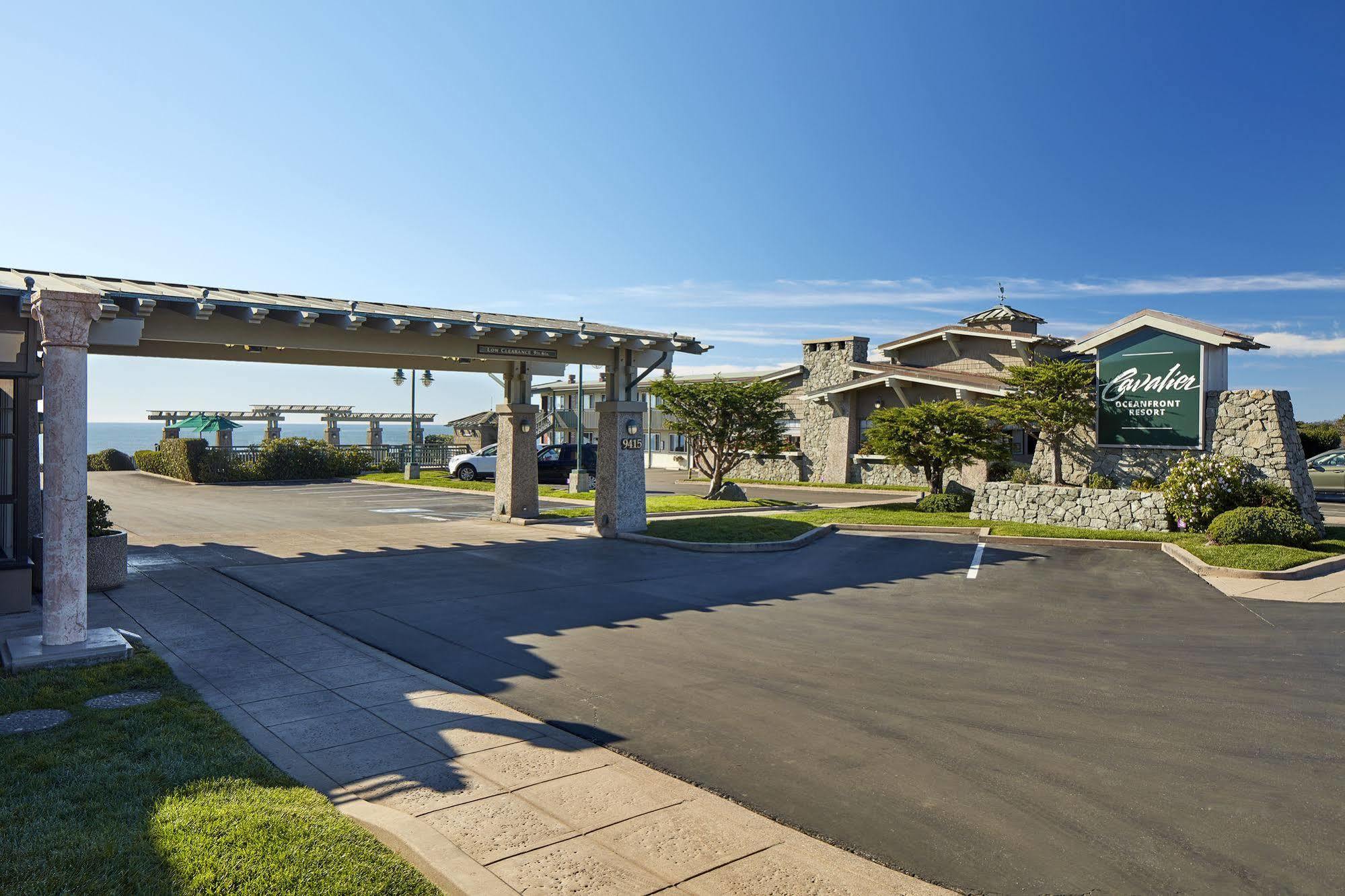 คาวาเลียร์ โอเชียนฟรอนต์ รีสอร์ต Hotel ซานซิเมียน ภายนอก รูปภาพ